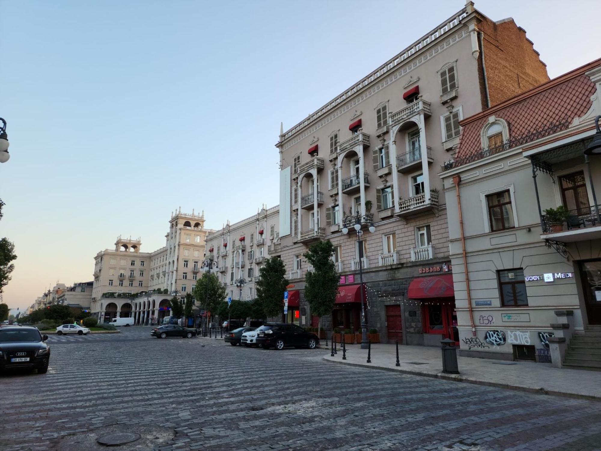 Gallary Hostel Тбилиси Экстерьер фото