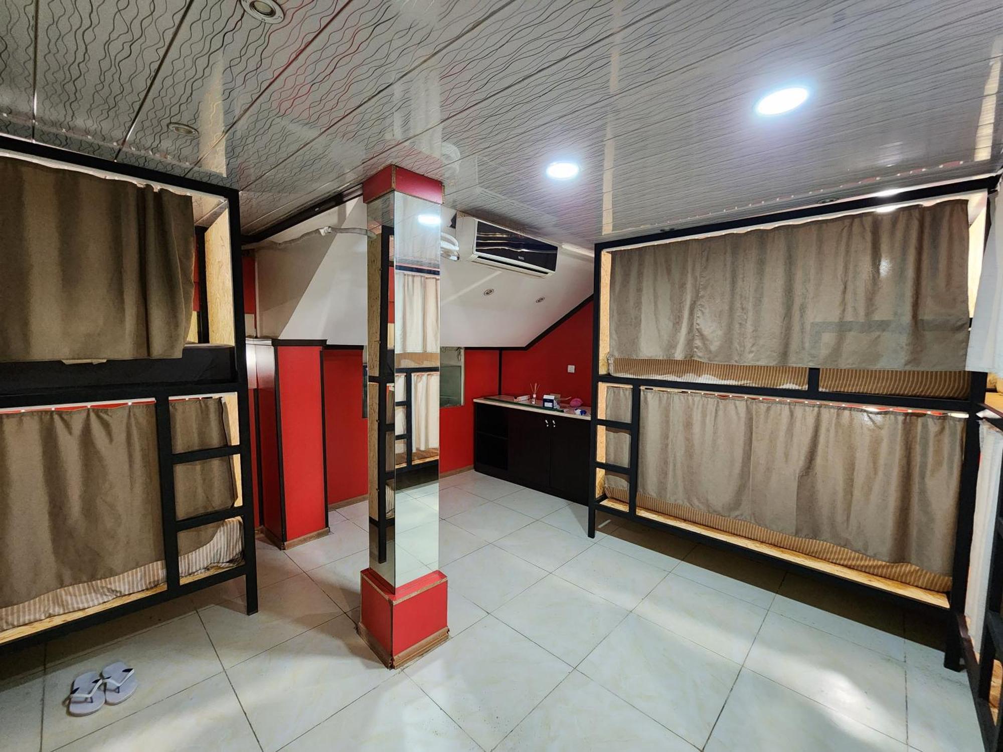 Gallary Hostel Тбилиси Экстерьер фото