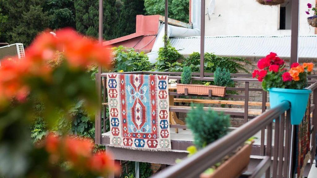Gallary Hostel Тбилиси Экстерьер фото